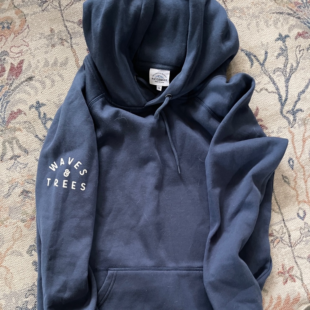 Passenger NWOT hoodie “Waves and Trees” no longer in print